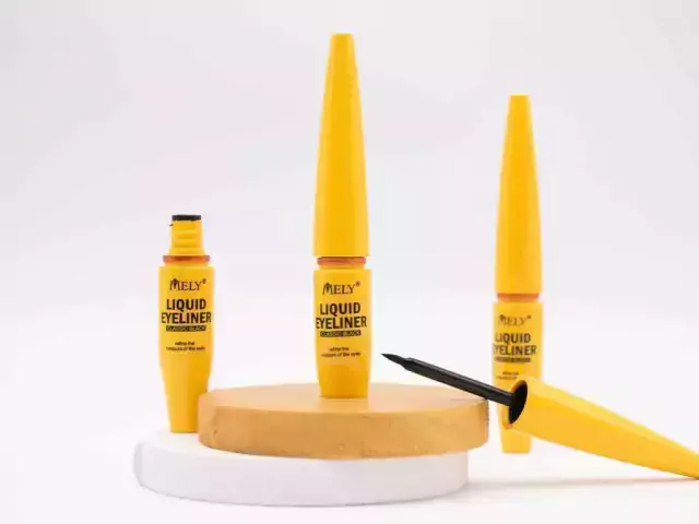 Delineador Liquido Classic Black Mely